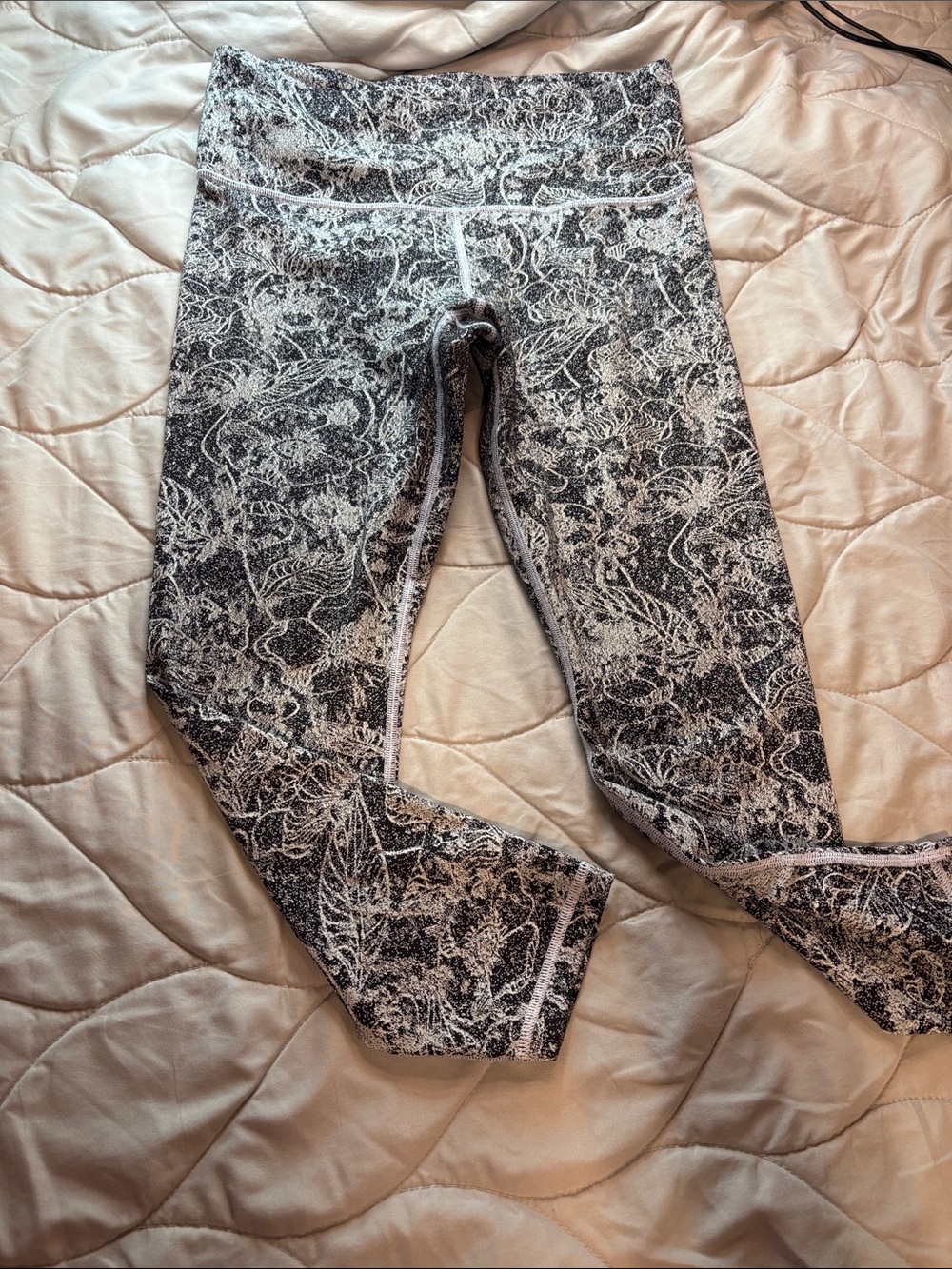 Athleta Black & White Printed High-Rise Leggings